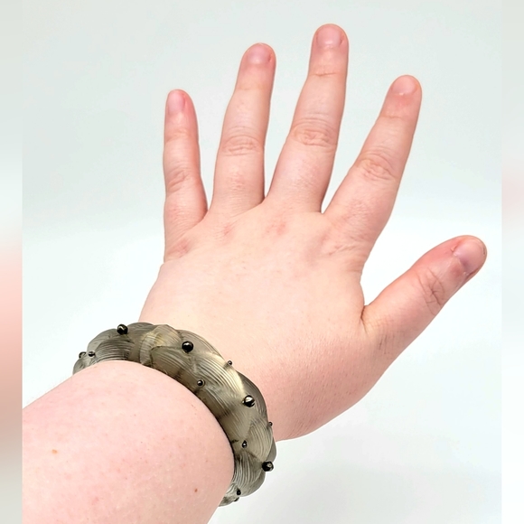 SOLDAlexis Bittar Vintage Clear Quilted Lucite Hinged Bangle Bracelet with Studs - Picture 10 of 13